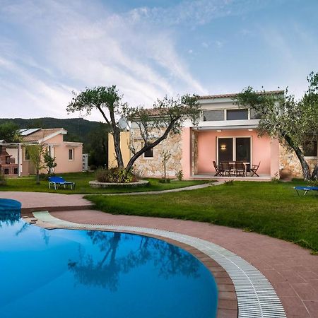Three Stars Luxury Villas モライティカ エクステリア 写真