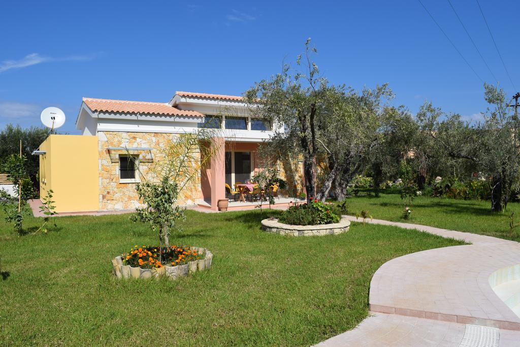 Three Stars Luxury Villas モライティカ エクステリア 写真