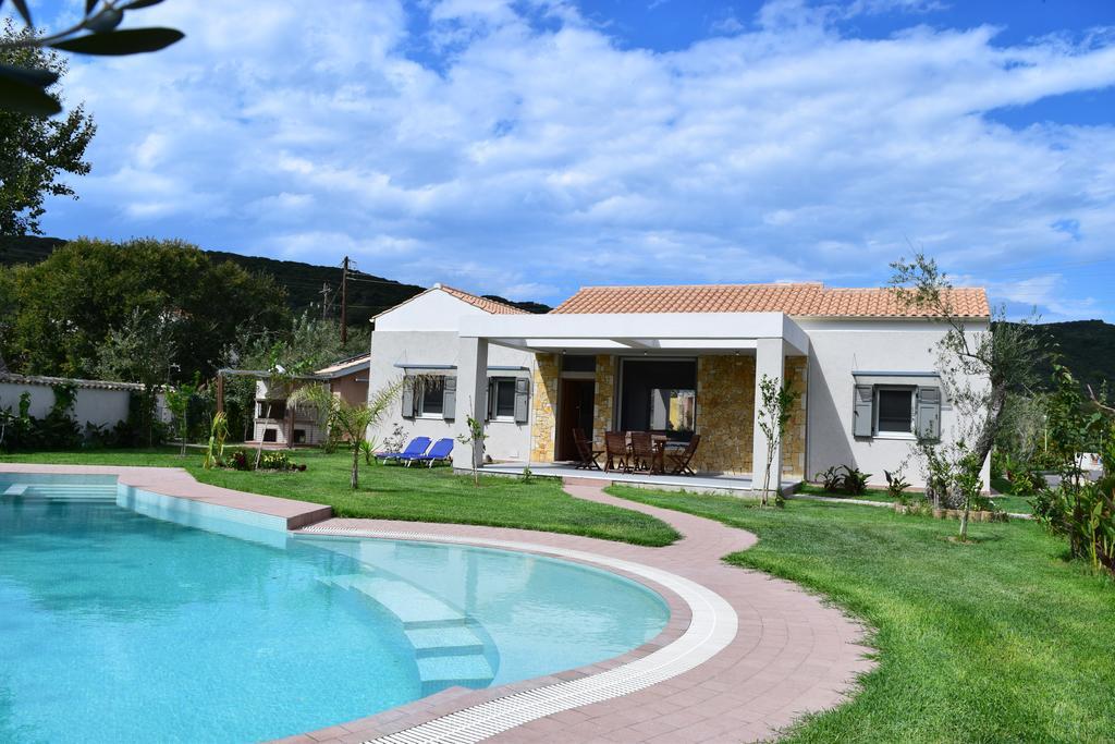 Three Stars Luxury Villas モライティカ エクステリア 写真