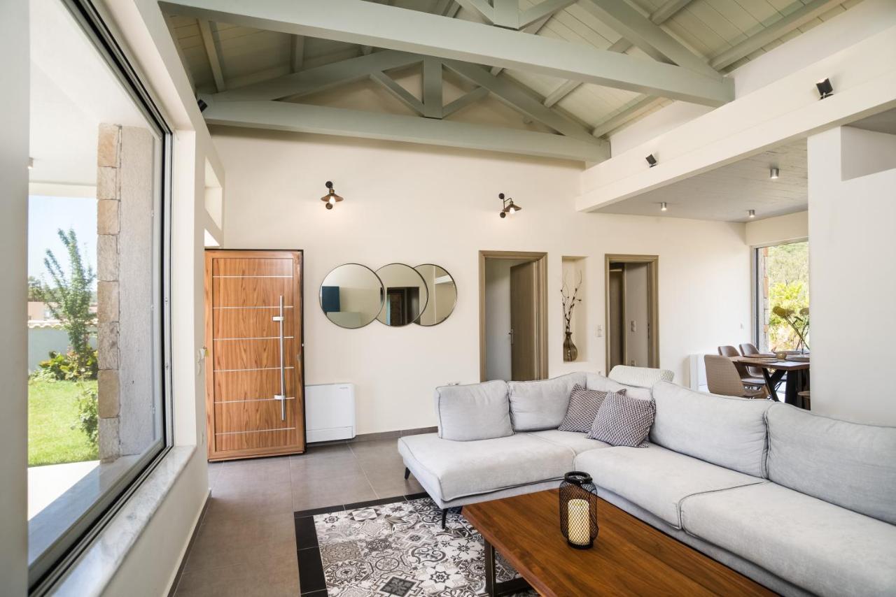 Three Stars Luxury Villas モライティカ エクステリア 写真