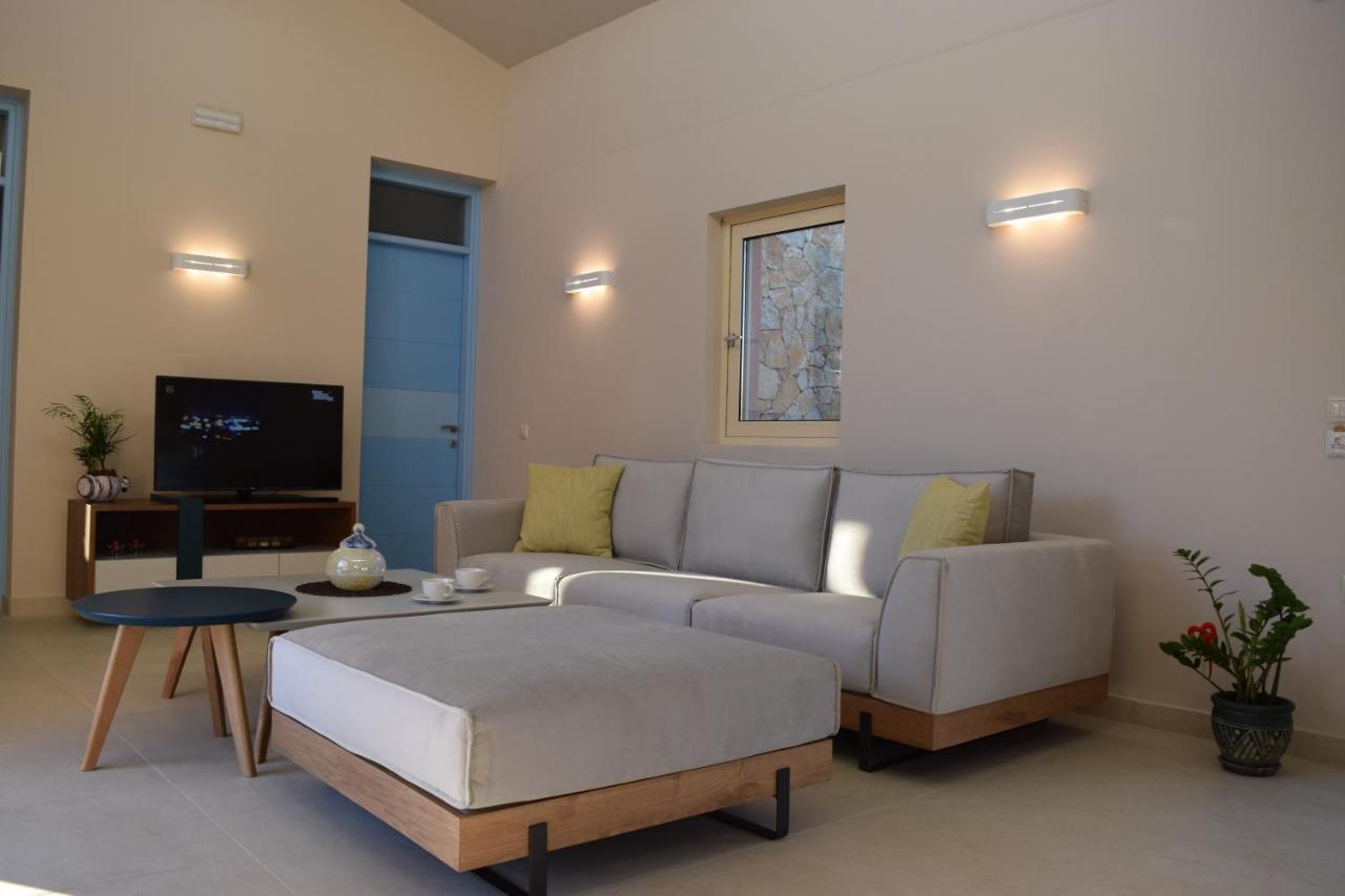 Three Stars Luxury Villas モライティカ エクステリア 写真
